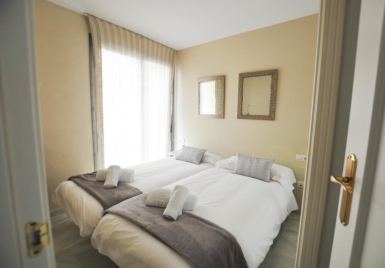 RENTHAS Plaza Flores Apartment Málaga Exterior foto