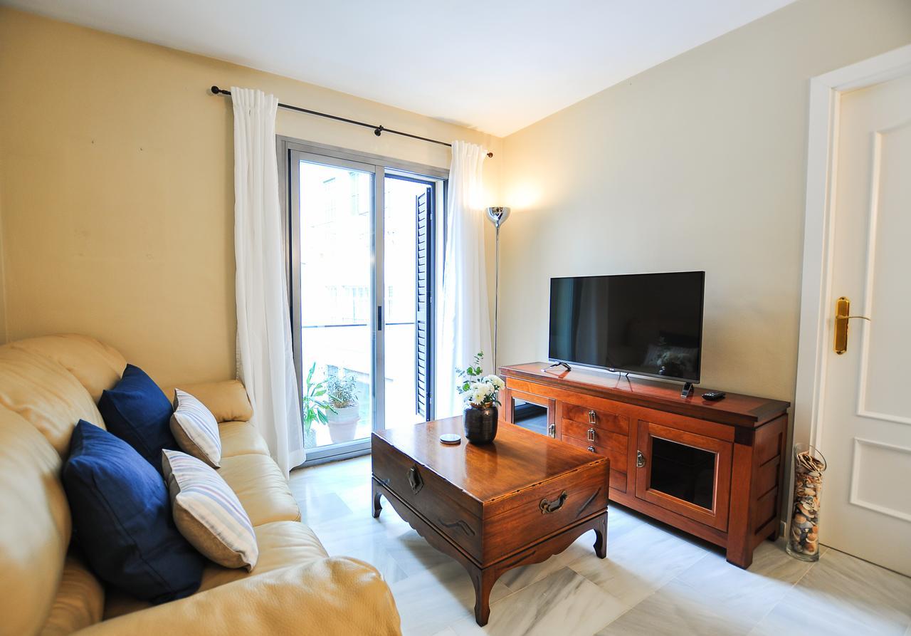 RENTHAS Plaza Flores Apartment Málaga Exterior foto